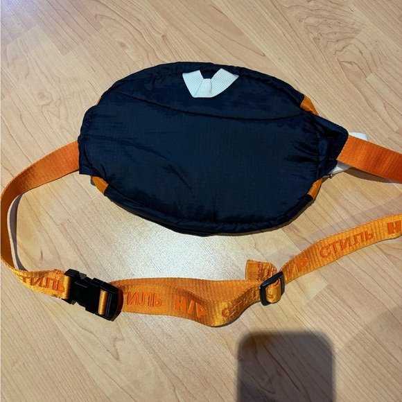 Heron Preston Orange and Black Fanny Pack Bag - Picture 5 of 5